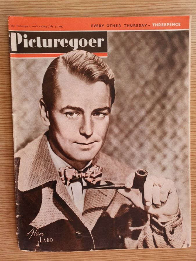 PICTUREGOER magazine side cover Issue 687  Weekly 5 July 1947