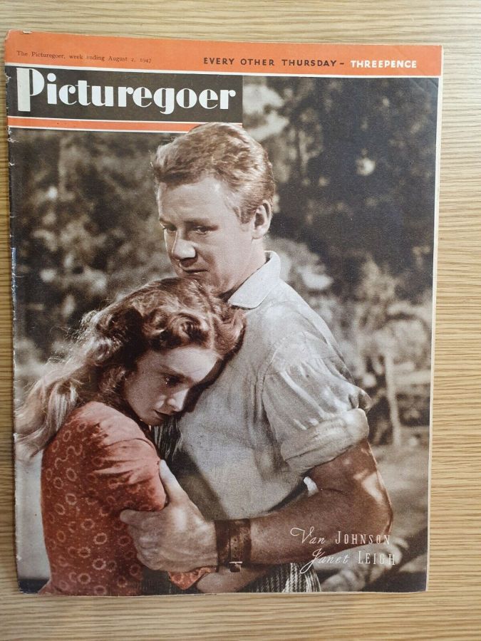 PICTUREGOER magazine side cover Issue 689  Weekly 2 August 1947