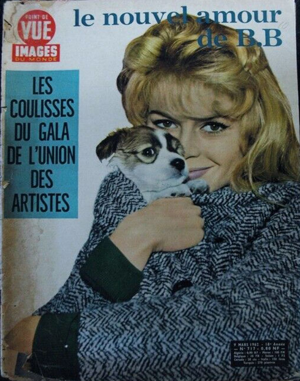 POINT DE VUE magazine side cover Issue 717   