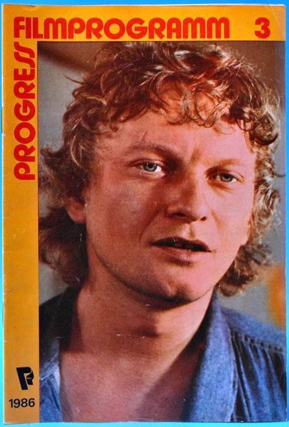 PROGRESS FILM PROGRAMM (1970s-90s) magazine side cover Issue 3   1986