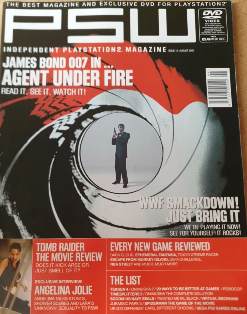 PLAY STATION WORLD magazine side cover Issue 19  August 2001