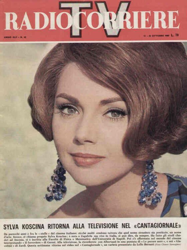 RADIOCORRIERE TV magazine side cover Issue 42 17 October 1965