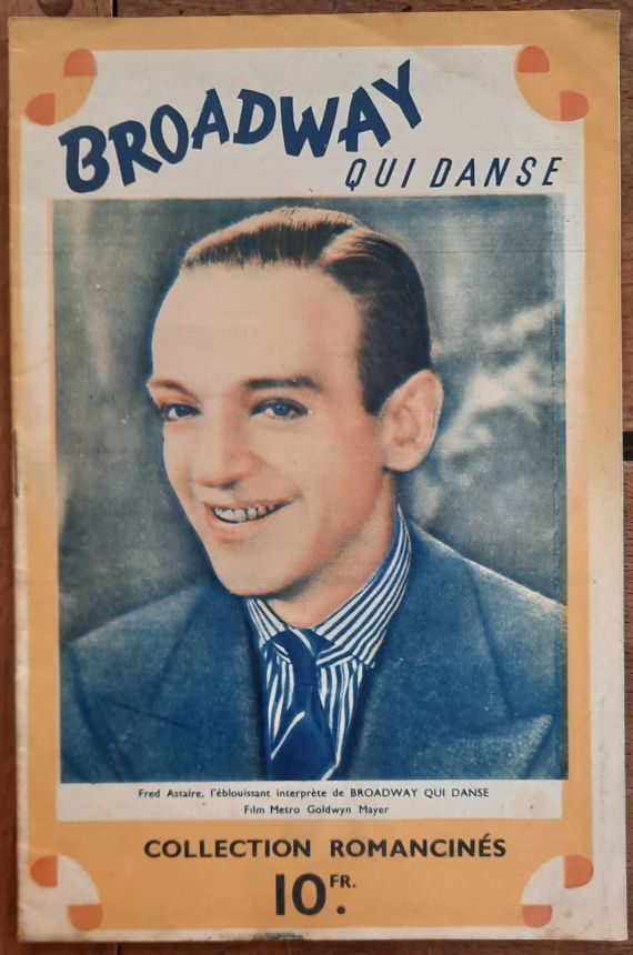 COLLECTION ROMANCINES magazine side cover 17 September 1946