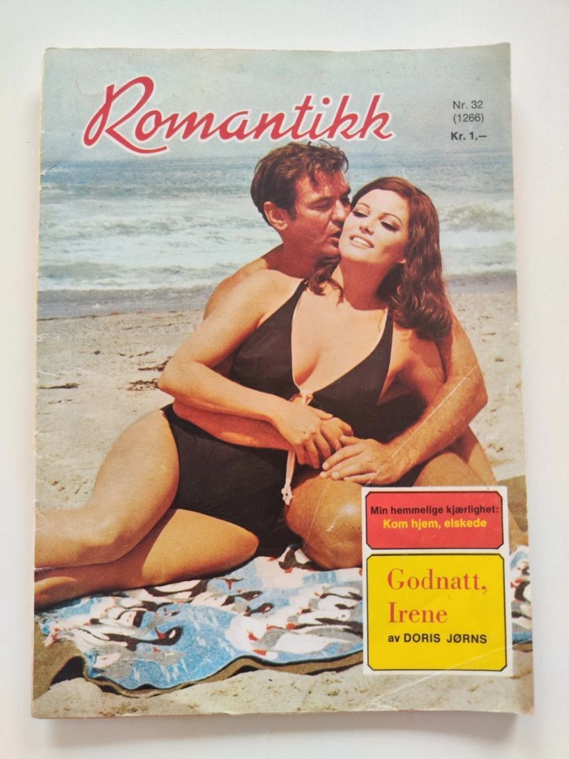 ROMANTIKK magazine side cover Issue 32   1969