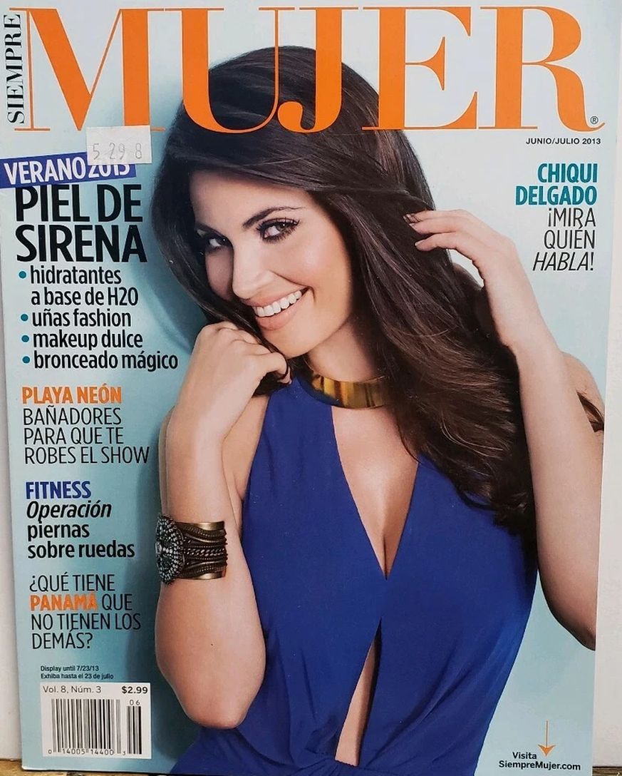 SIEMPRE MUJER magazine side cover  June/July 2013