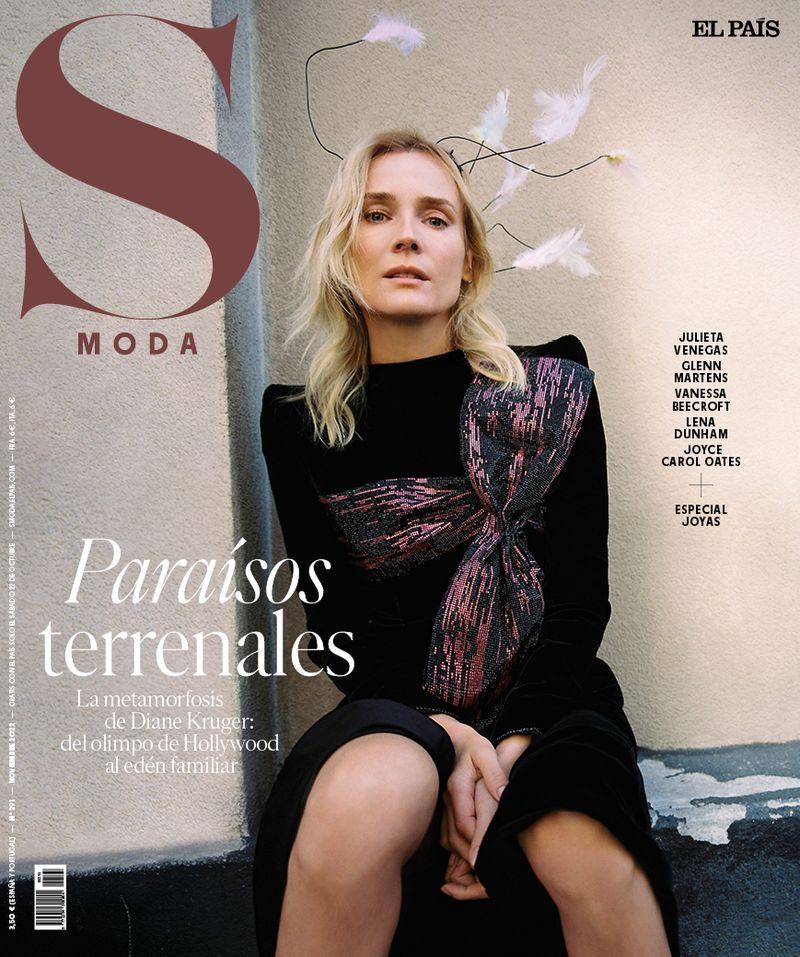 S MODA magazine side cover  November 2022