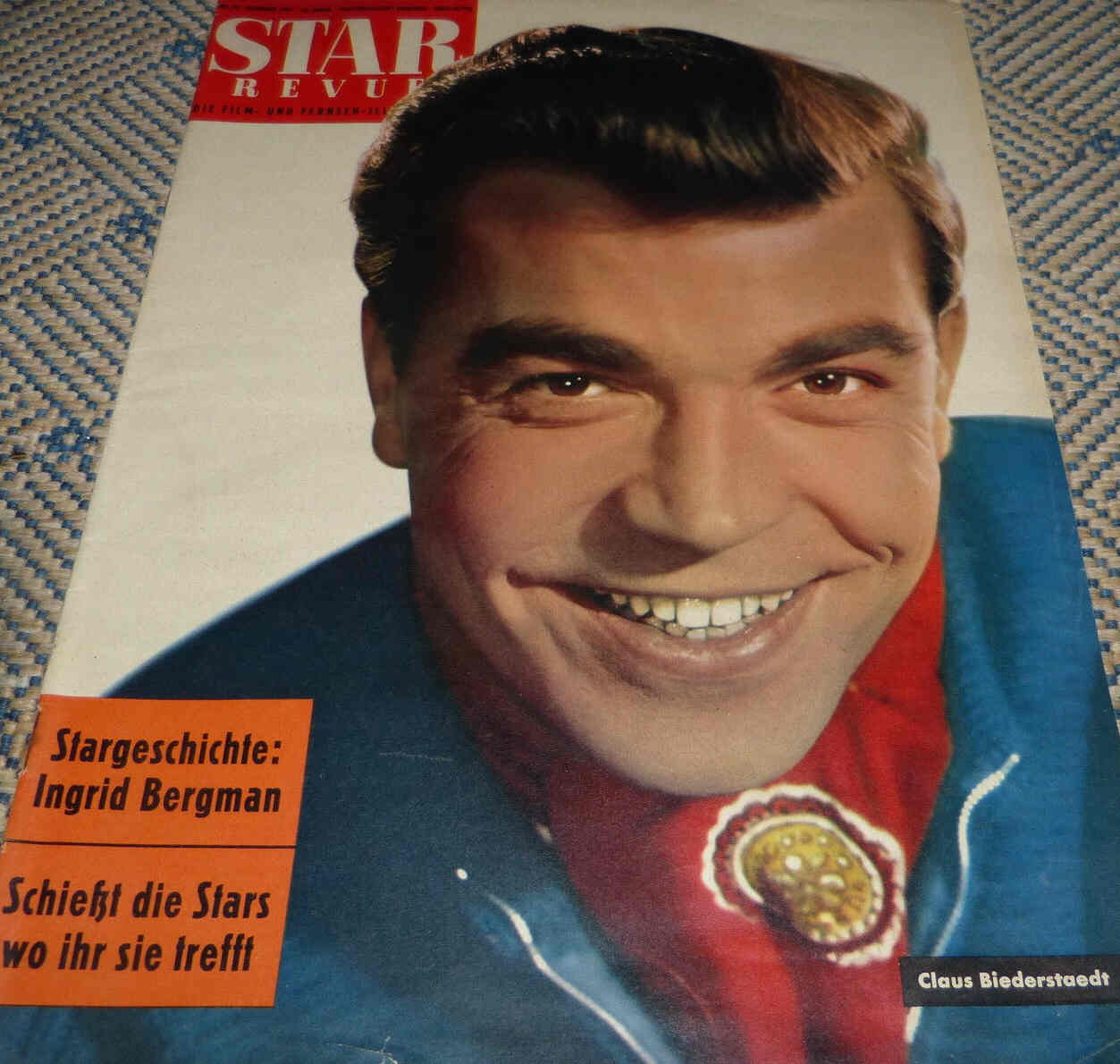 STAR REVUE magazine side cover Issue 25  1957