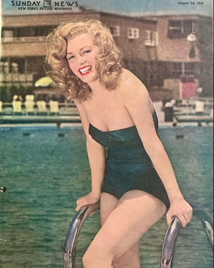 SUNDAY NEWS magazine side cover 14 August 1949