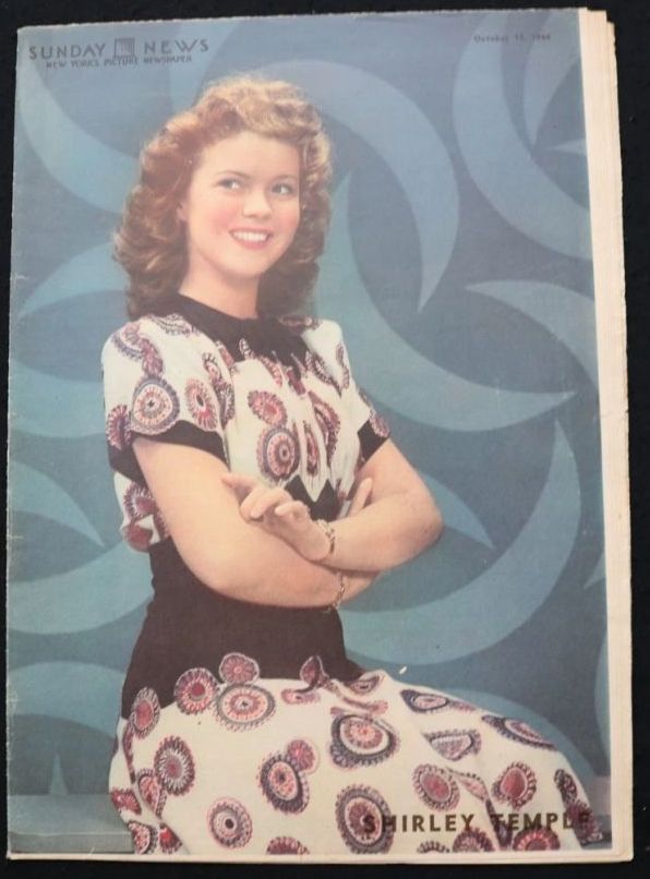 SUNDAY NEWS magazine side cover 15 October 1944