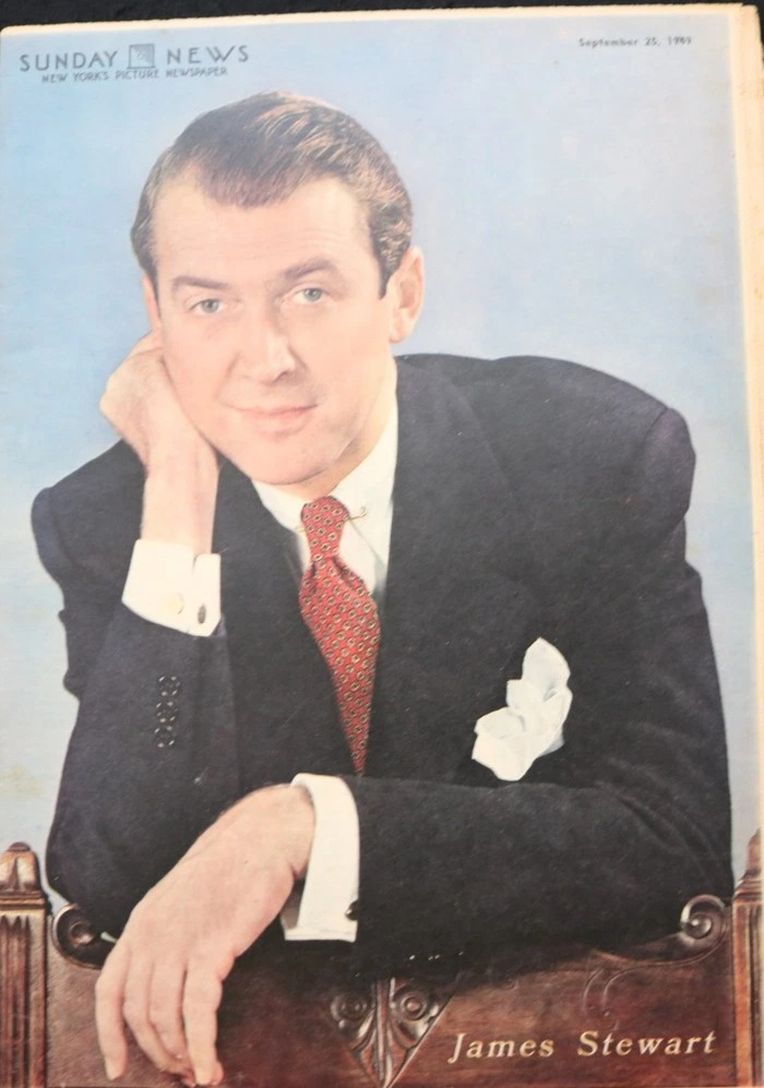 SUNDAY NEWS magazine side cover 25 September 1949