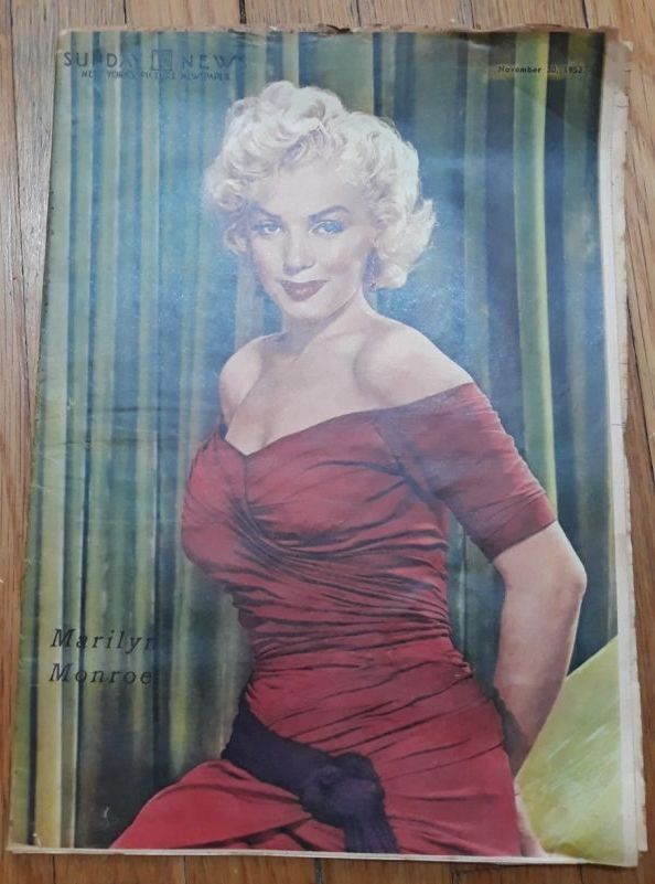 SUNDAY NEWS magazine side cover 30 November 1952