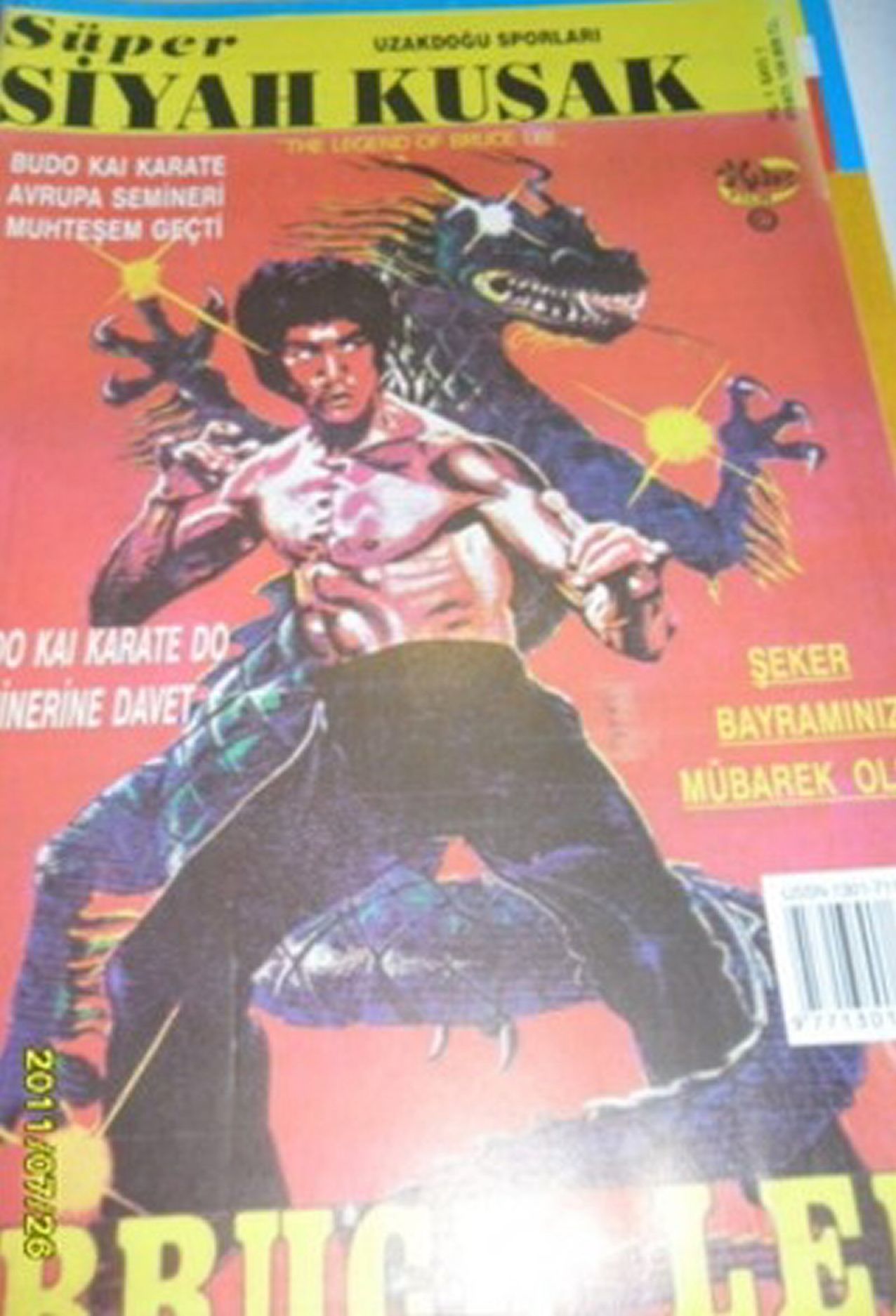 SUPER SIYAHKUSAK magazine side cover Issue 1   