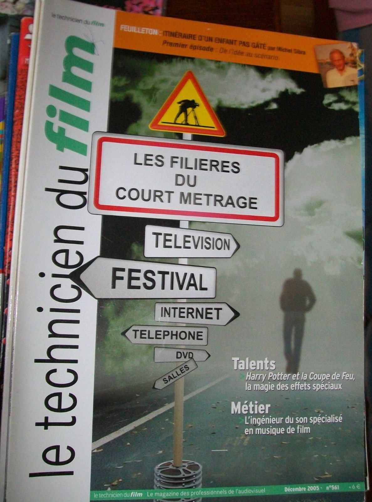 TECHNICIEN DU FILM magazine side cover Issue 561  December 2005