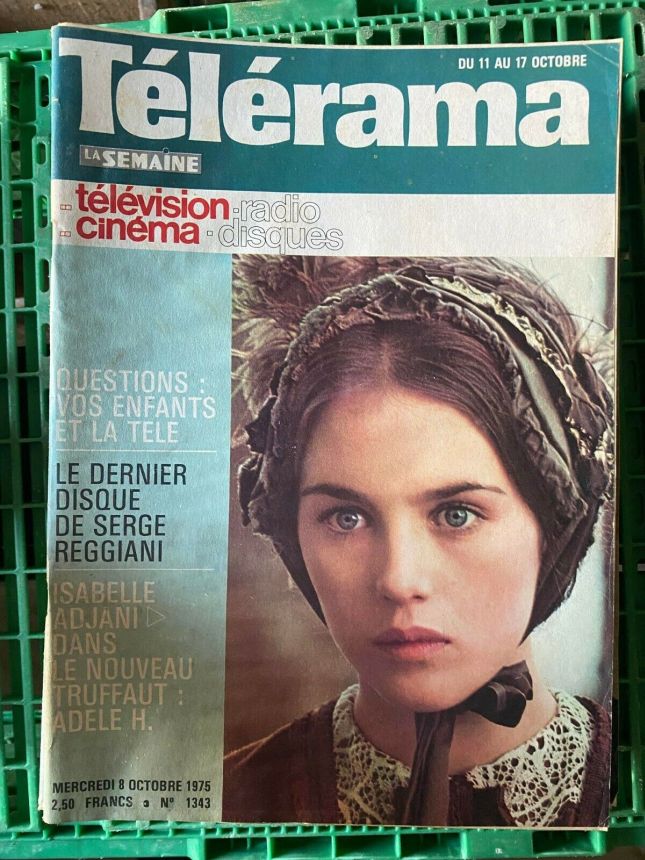 RADIO CINEMA TELEVISION/TELERAMA magazine side cover Issue 1343 8 October 1975