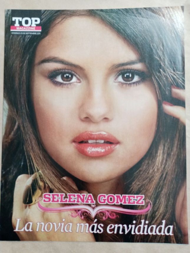 TOP MAGAZZINE magazine side cover 25 September 2011
