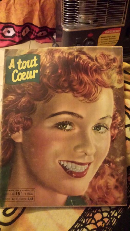 A TOUT COEUR magazine side cover Issue 107 1 November 1948