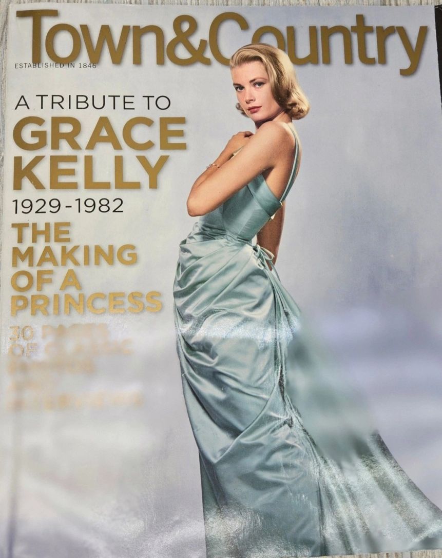TOWN AND COUNTRY magazine side cover  November 2007