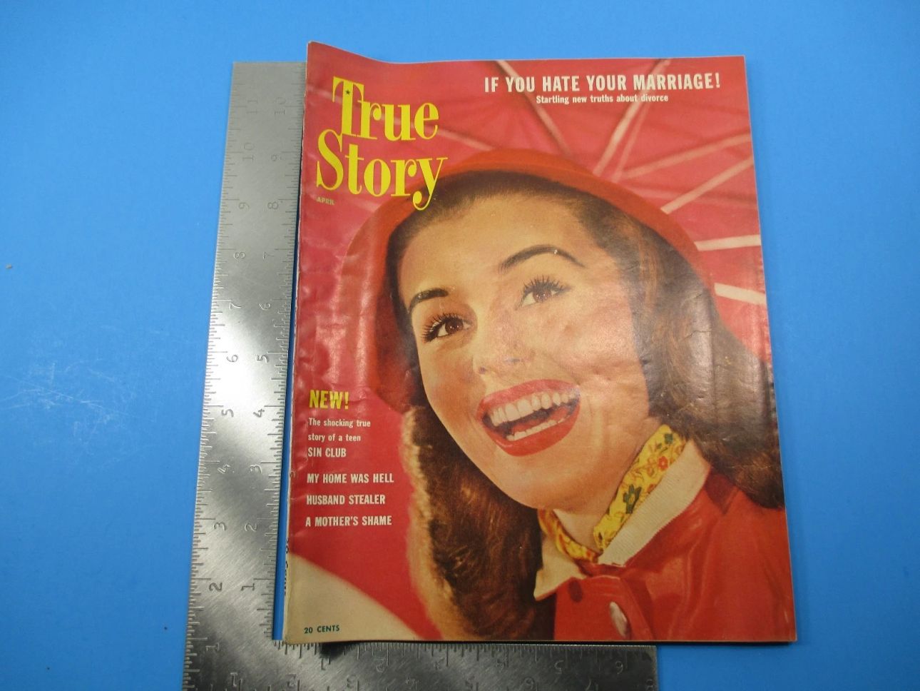 TRUE STORY magazine side cover  April 1952