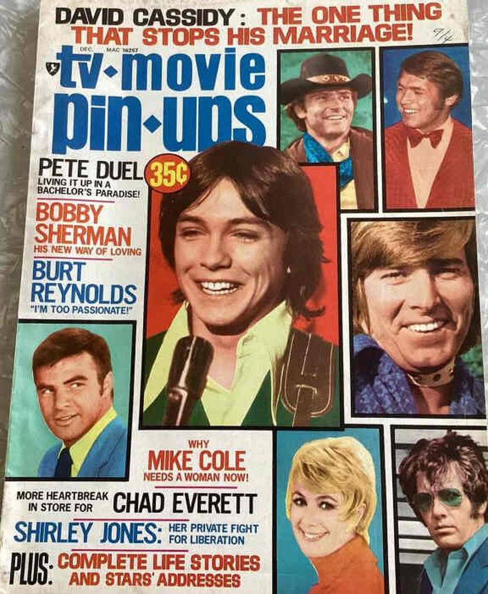 TV MOVIE PIN-UPS magazine side cover  December 1971