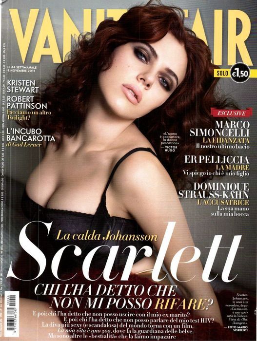 VANITY FAIR (Italy) magazine side cover Issue 44 9 November 2011