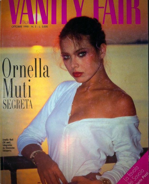 VANITY FAIR (Italy) magazine side cover Issue 5  October 1990