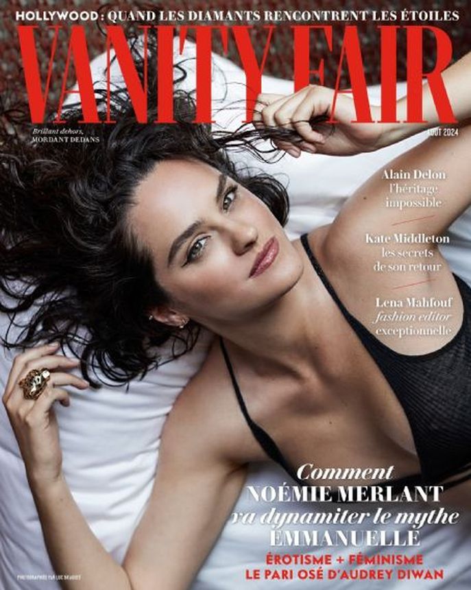 VANITY FAIR (Fr) magazine side cover  August 2024