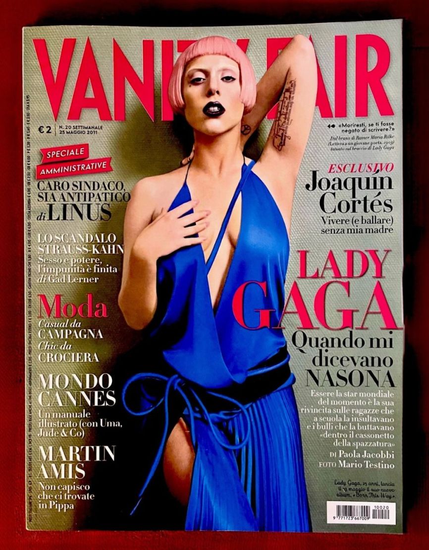 VANITY FAIR (Italy) magazine side cover Issue 20 25 May 2011