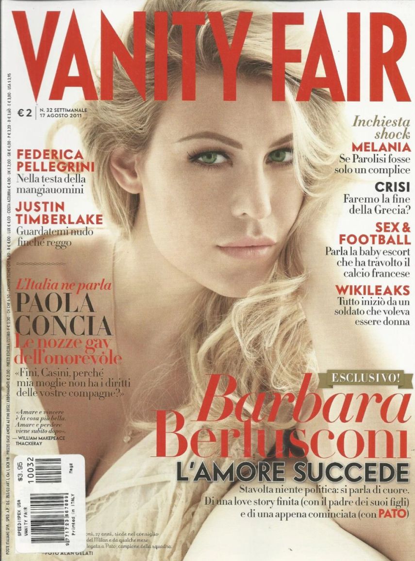 VANITY FAIR (Italy) magazine side cover Issue 32 17 August 2011