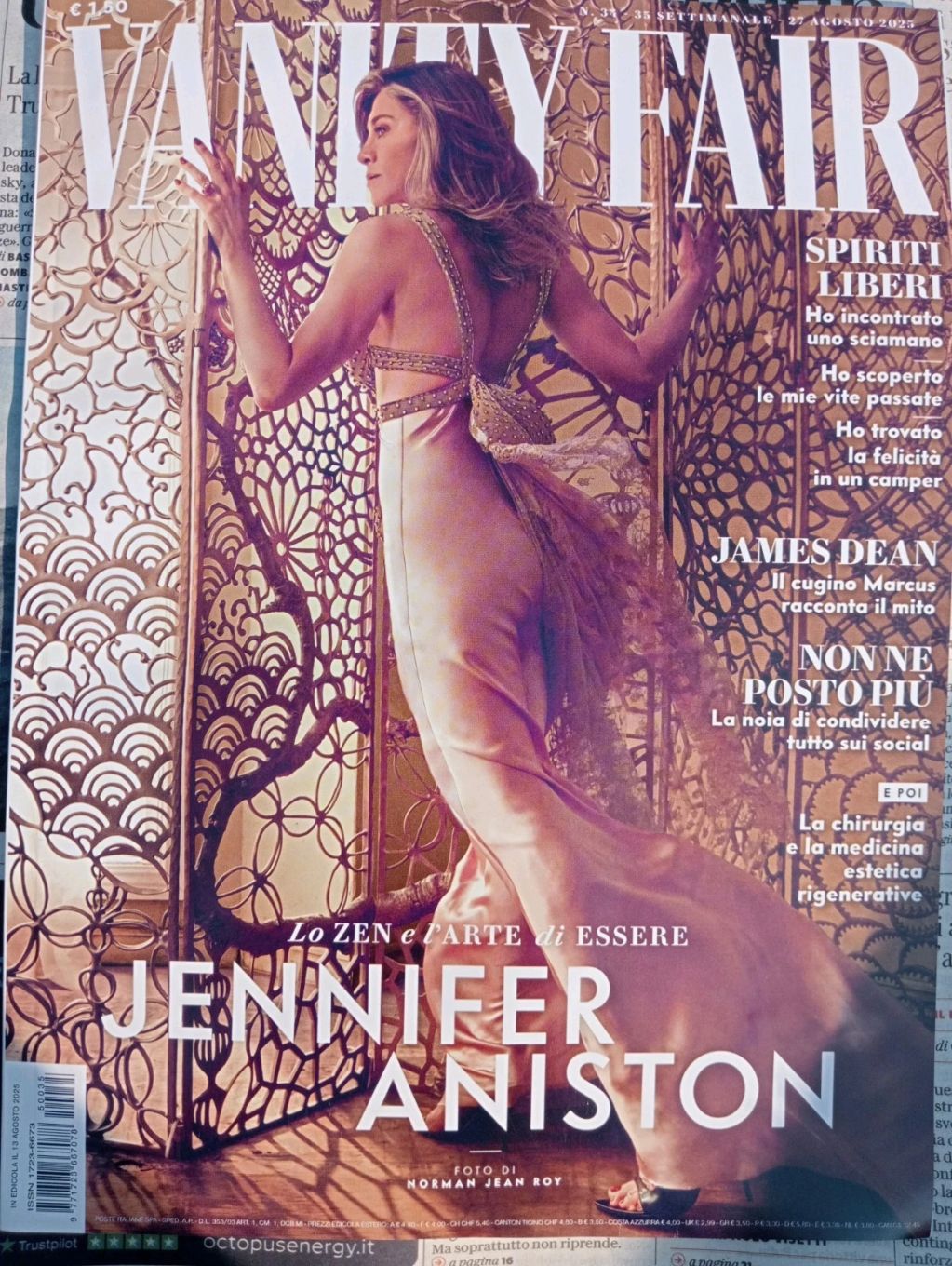 VANITY FAIR (Italy) magazine side cover Issue 35 27 August 2025