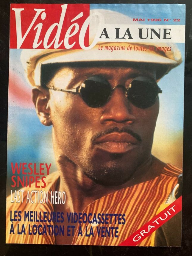 VIDEO FRANCE magazine side cover Issue 22  May 1996