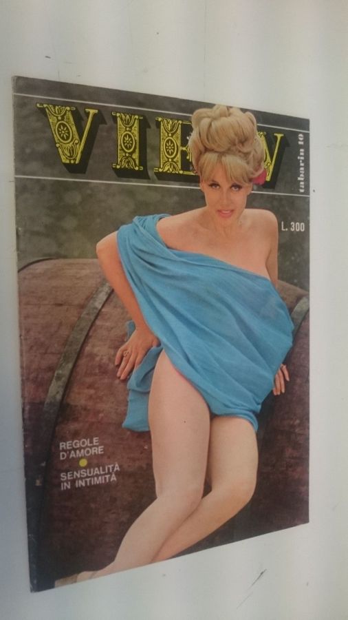 VIEW TABARIN magazine side cover Issue 10   1968