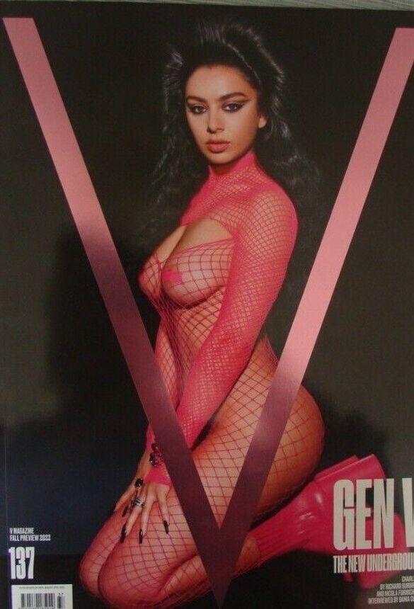 V MAGAZINE magazine side cover Issue 137 Fall 2022