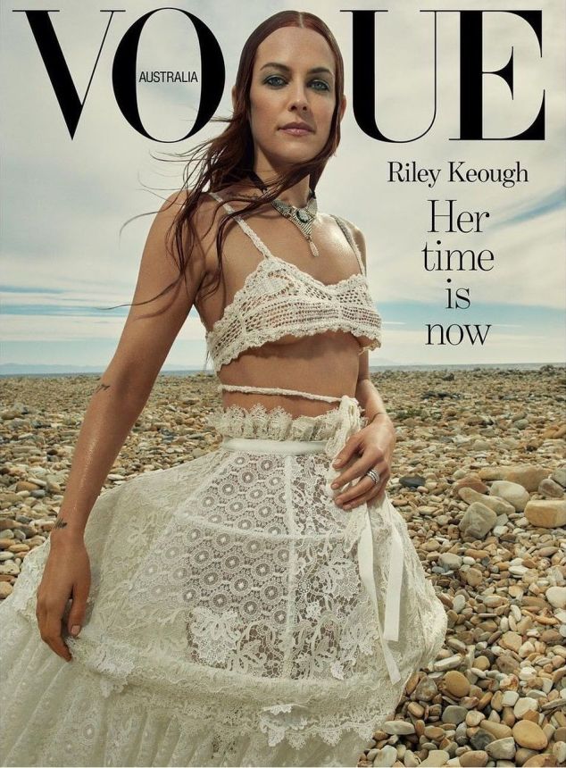 VOGUE AUSTRALIA magazine side cover  May 2023