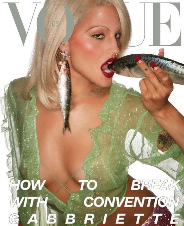 VOGUE CZECH magazine side cover  October 2022