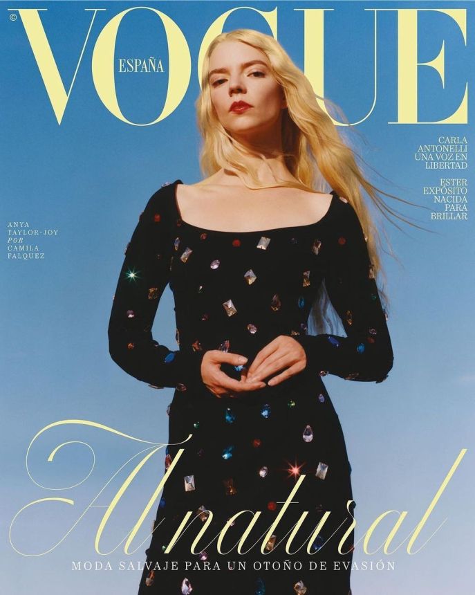 VOGUE SPAIN magazine side cover  October 2021