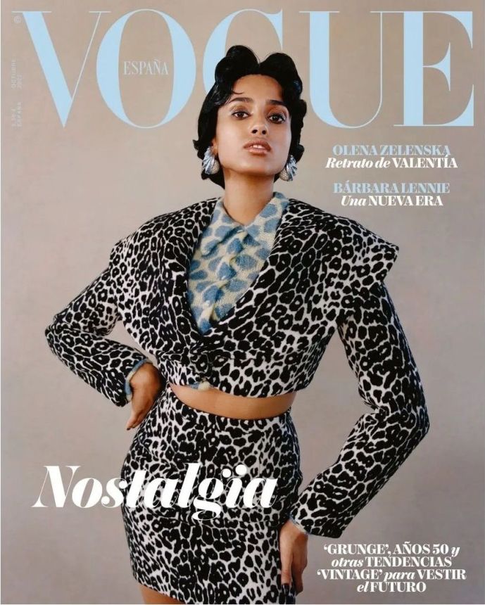 VOGUE SPAIN magazine side cover  October 2022