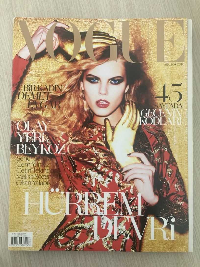 VOGUE TURKEY magazine side cover  December 2010