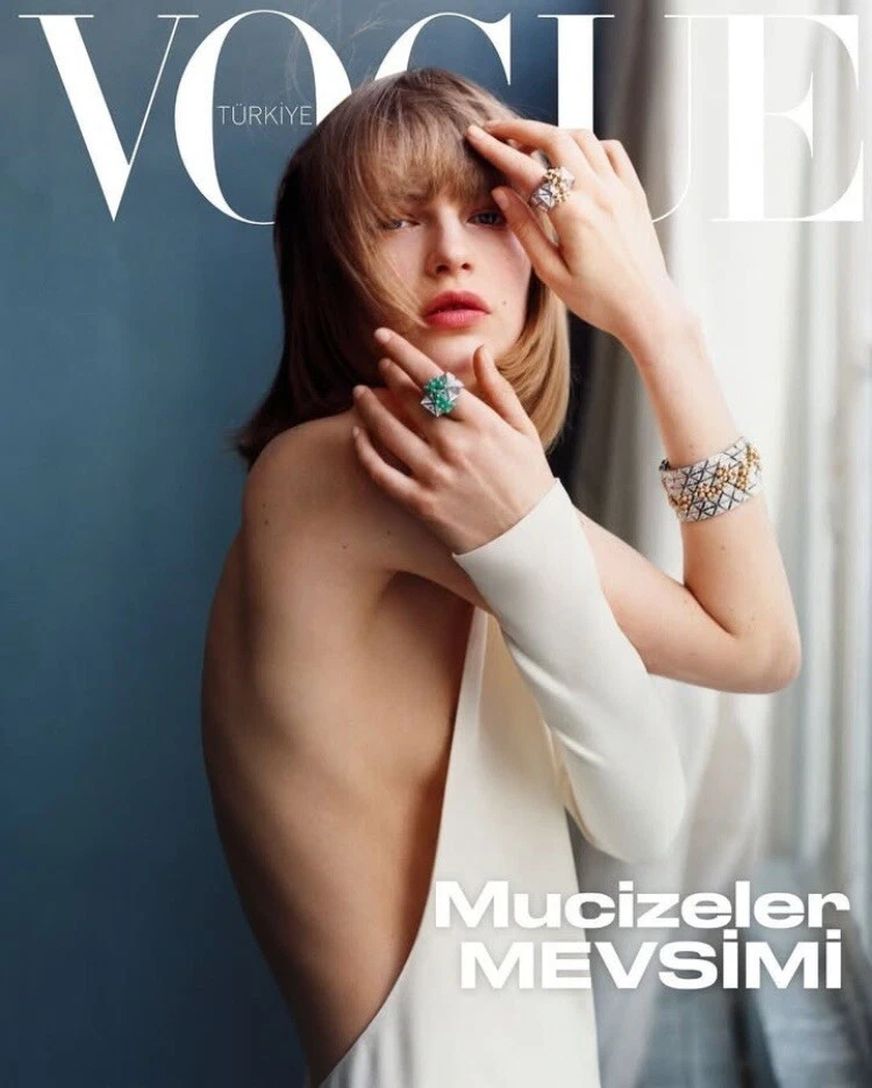 VOGUE TURKEY magazine side cover  December 2024