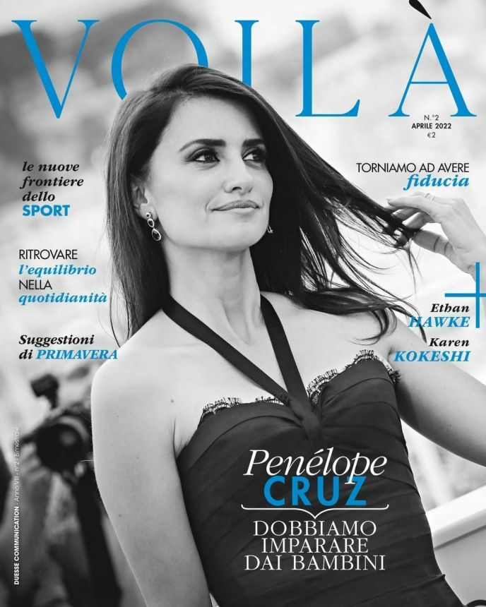 VOILA (ITALY) magazine side cover  April 2022