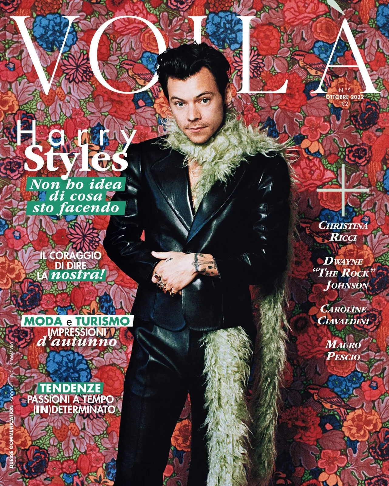 VOILA (ITALY) magazine side cover  October 2022
