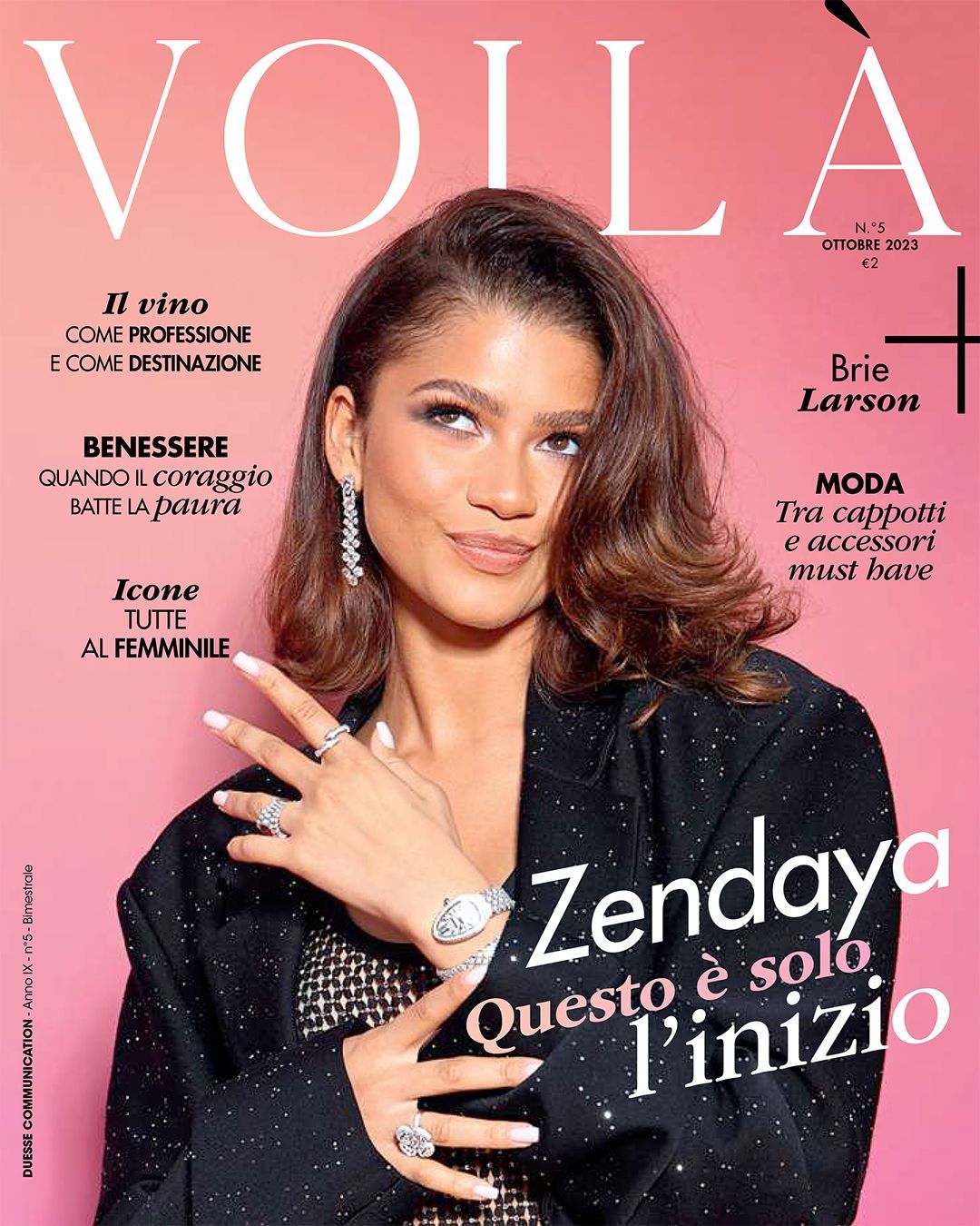 VOILA (ITALY) magazine side cover  October 2023