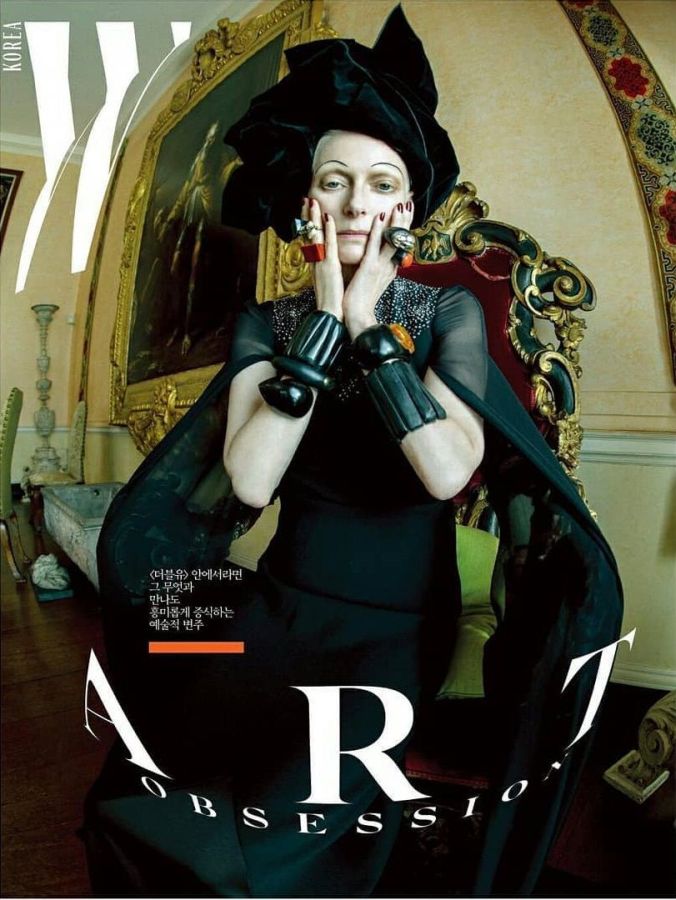 W MAGAZINE KOREA magazine side cover  January 2019